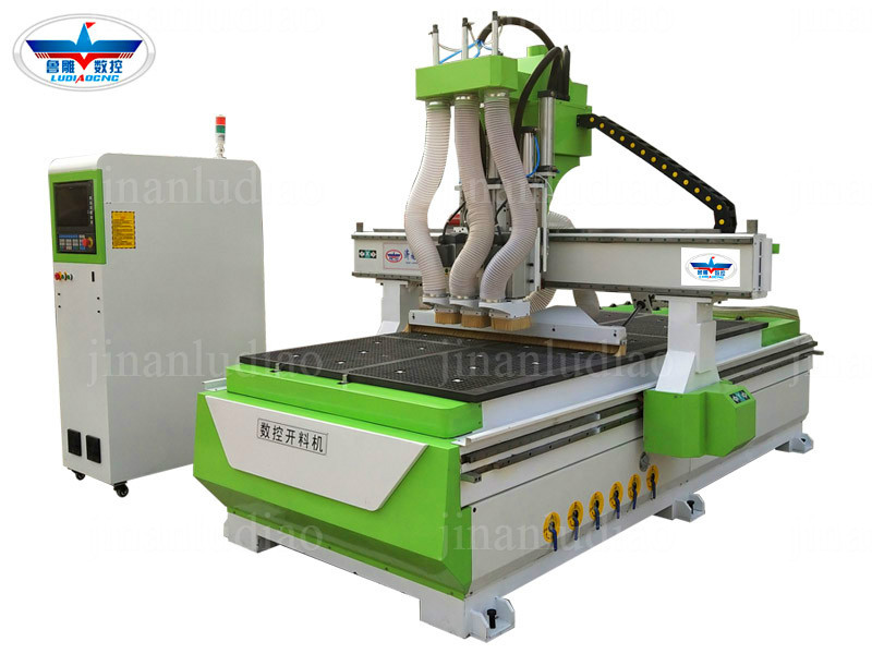 數(shù)控開料機(jī)出現(xiàn)故障怎么辦 數(shù)控開料機(jī)出現(xiàn)故障怎么辦