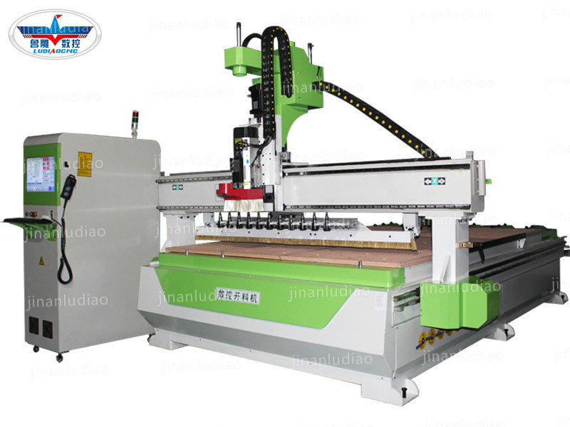 數(shù)控開料機廠家 數(shù)控開料機廠家