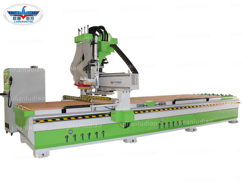 數(shù)控開料機廠家 數(shù)控開料機廠家