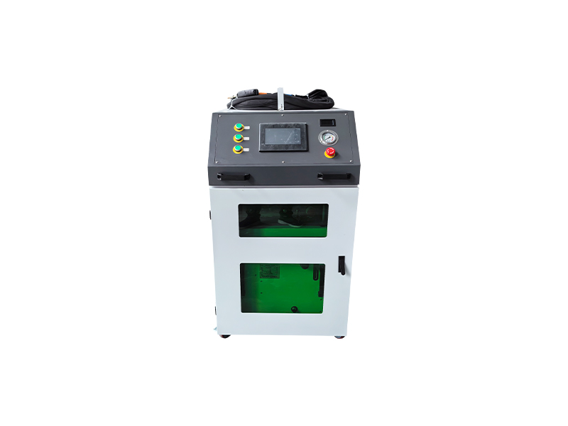 03 /upload/2024-07-24/4ee0394704edab01fae37c11bf62f42f.jpg