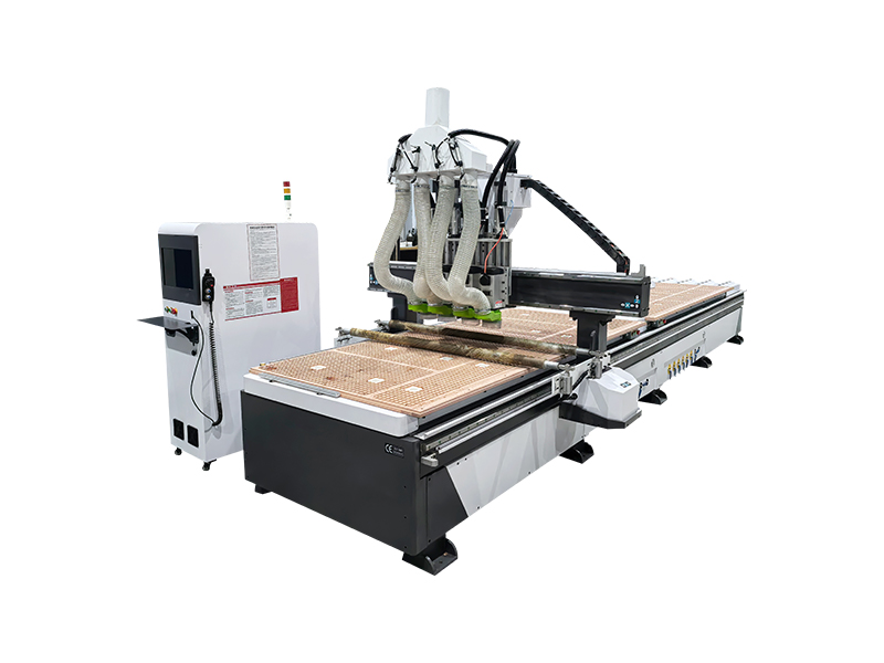 1330四工序雙工位數(shù)控開料機 1330四工序雙工位數(shù)控開料機